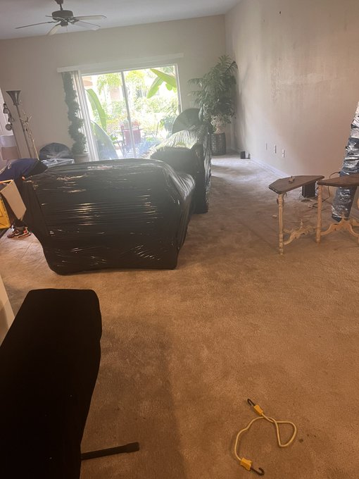 We barely got the moving truck door closed but tomorrow the fun really begins.   Hello #Ocala! 💋 https://t<a href="/tag/ocala"class="tags"><span>#ocala</span></a>