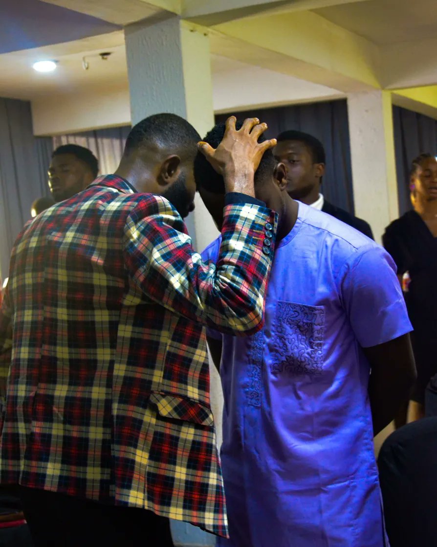 Nrcc_Akure's tweet photo. What's a service without examples and practicals.
We prayed in tongues, we communicated with the Father, hands were laid, people got filled with the Holy Spirit and began to speak in tongues as the Holy Spirit gave them utterance. https://t.co/JcrjrzrWc1