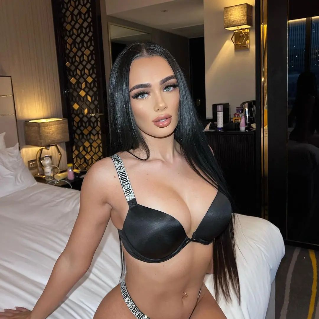 MensingAma63013's tweet photo. ♥♦♣ 🔰#hello_boy
#massage_in_jeddah
مساج في جدة 24 ساعة
https://t.co/M0aqGZuqJ0
⁧#اب_نحيف_موجب⁩ 
⁧#موجب_جدة⁩  
⁧#سالب_جدة⁩ 
⁧#مبادل_جدة⁩ https://t.co/JMO1PLwBGa