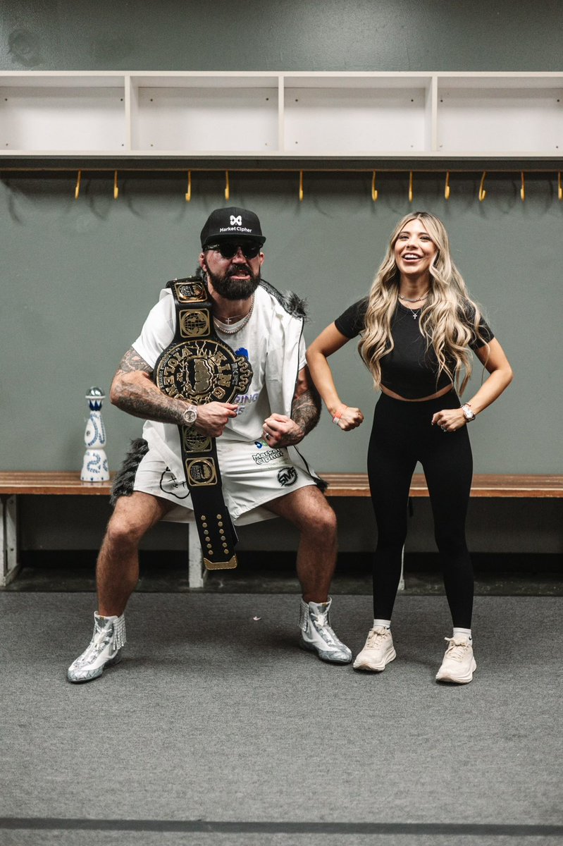 Platinum Mike Perry tweet media