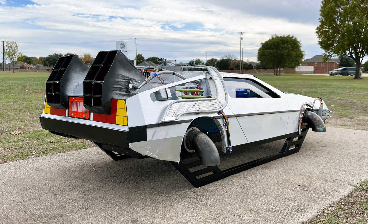 FusionFlightInc's tweet image. Hop into our flying two-seater...

Just kidding! Getting ready to resume flight-testing of the Jet-powered DeLorean in the coming weeks... fingers crossed we get a nice, controlled flight by New Years!

#fusionflight #jet #jetquad #flying #delorean #timemachine #backtothefuture