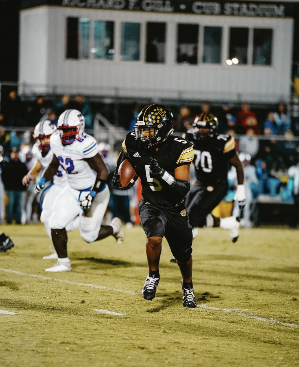 Full Senior Season Highlights:

Stats:
- 1009 yards 
- 143 carries
- 17 touchdowns 
- 1 catch, 24 yards

 Highlight Tape- hudl.com/v/2Mi1y3