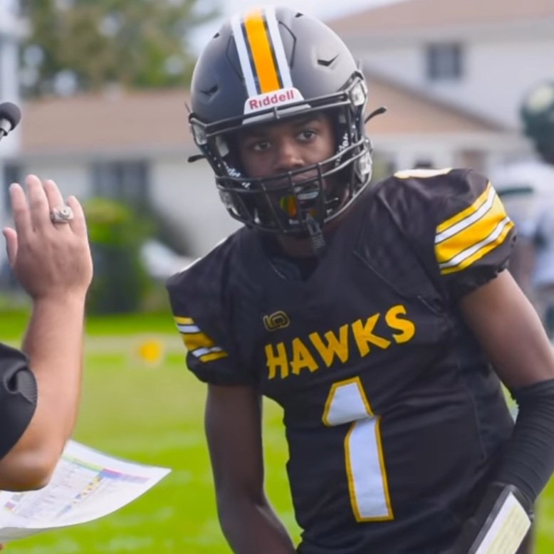 #TopHawk Jarrell Green

90 GPA
Continuing basketball post graduation
1370 total yds (5th in MMA)
21 total TDs (T-1st in MMA)
5 def INTs (T-2nd in MMA)
1 def INT TD
<a href="/WNYAthletics/">WNY Athletics</a> <a href="/JarrellGreen2/">Jarrell Green</a> <a href="/COHSAthletics/">Cardinal O’Hara Athletics</a> <a href="/COHSTonawanda/">Cardinal O'Hara High</a> <a href="/MonsignorMartin/">Pete Schneider</a>