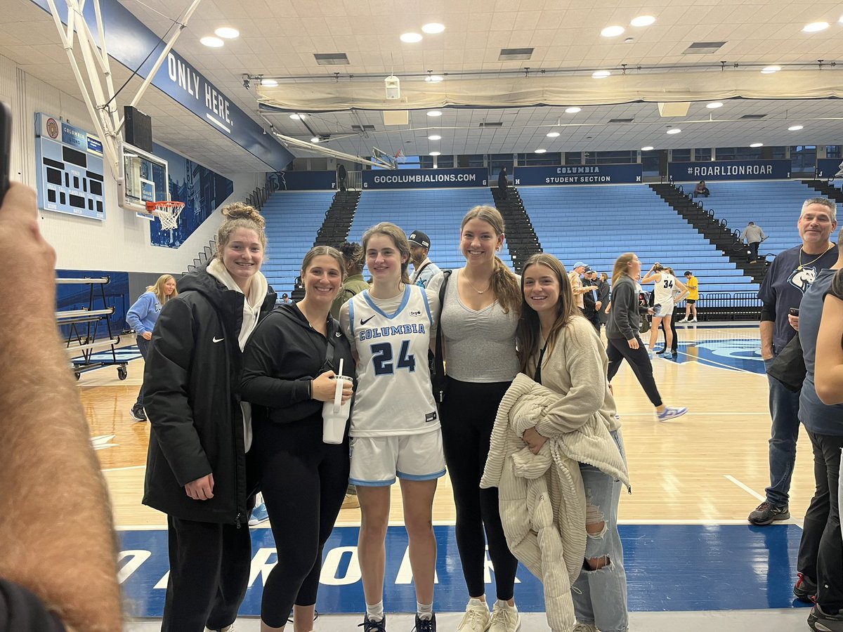 At Columbia game today this is what it’s about. Meg Andersen 2023, Lauren Hammersely 2018, Riley Weiss 2023, Victoria Pfeffer 2023 and Kyla Nembach 2022
All Lightning Flynn alumni, all incredible friends,  all d1 and d2 players and most of all incredible people.