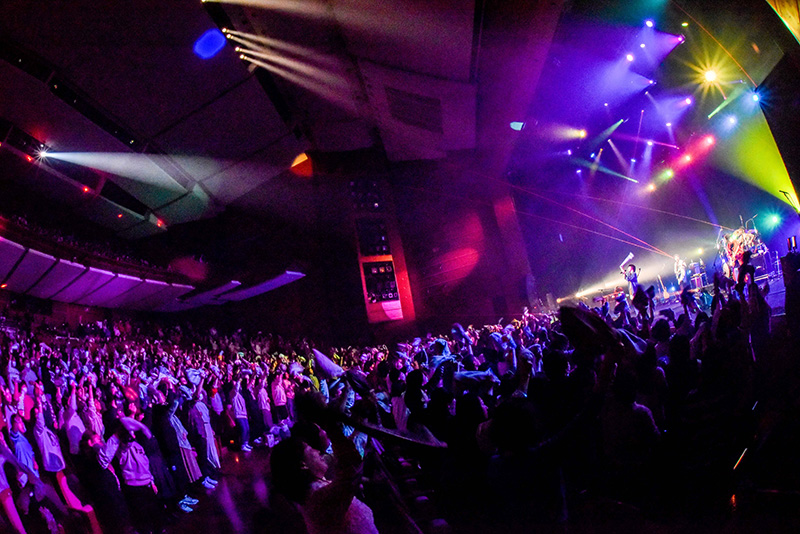 【ライブレポート】wacci、全国ホールツアー「wacci Hall Tour 2023~2024 -laugh mix-」スタート！｜TuneGate.me tunegate.me/P20231204002 #wacci <a href="/wacci_jp/">wacci</a>