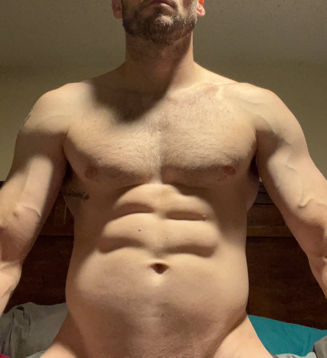 OFWes00's tweet photo. 70% off ends tomorrow. #onlyfans

https://t.co/hybuPHnoVu https://t.co/EDsBaQh2d1