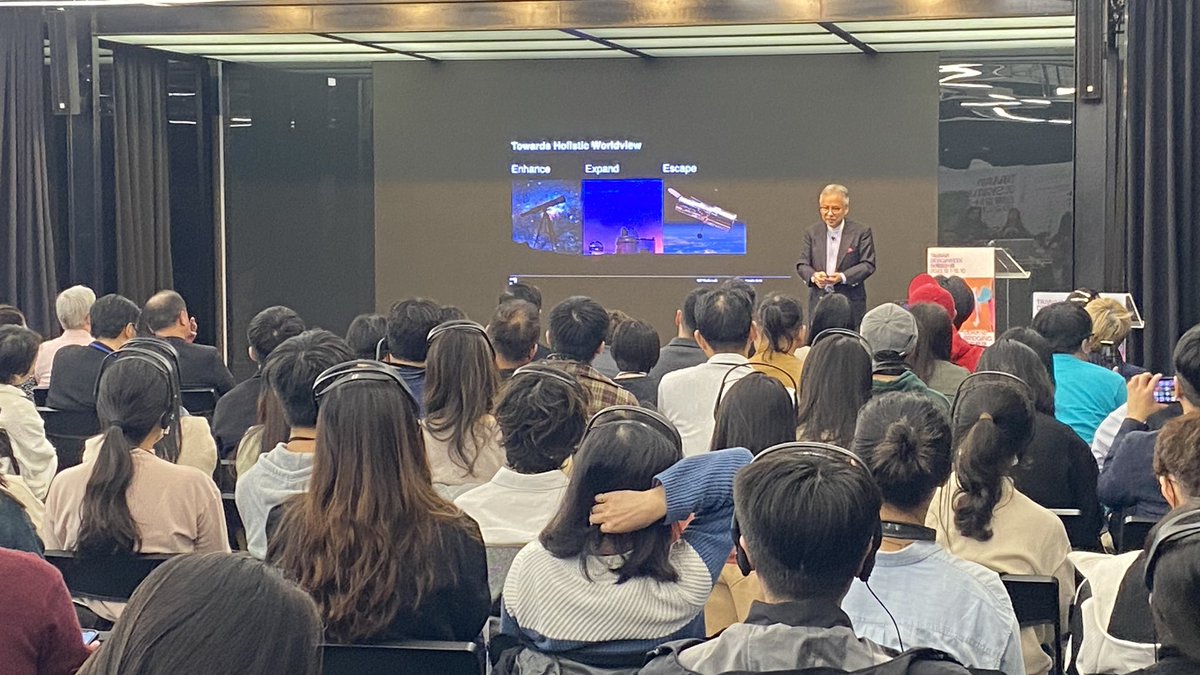 ShengYenLin's tweet photo. Excited to be part of organizing the International Forum on New Frontiers Design Research! Grateful for the opportunity to glean insights from visionary Prof. Hiroshi Ishii, Prof. Mai Thi Nguyen, Prof. Lucy Kimbell, Prof. Pau Rausell-Koster, and Prof. Anna Whicher. 🌐 #Design https://t.co/sPOq0oiPVJ