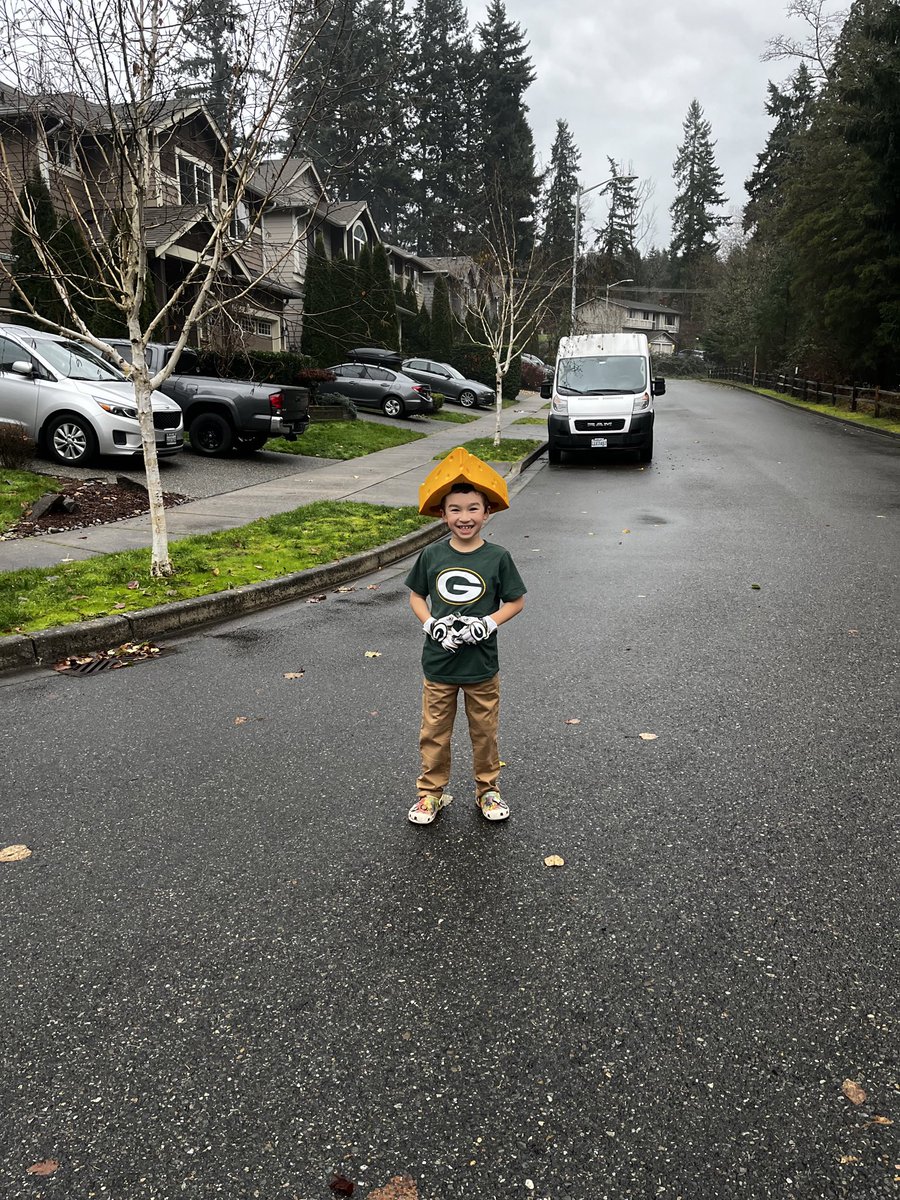 sconnie206's tweet photo. Carrying the G  @AaronNagler @cheeseheadtv https://t.co/W7fl5tIroj