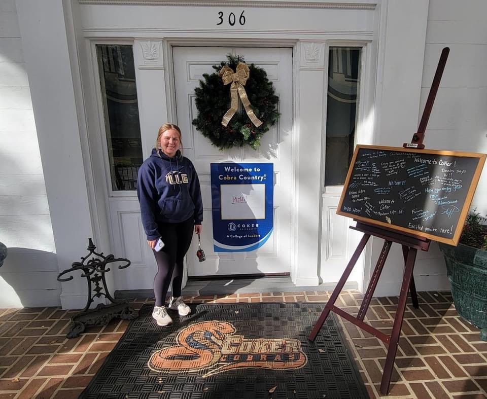 Kelsi_alberson's tweet photo. Got the opportunity to visit Coker University Thursday! And to meet with @Softball_CoachB and see the beautiful campus!
@Org_LLG @llgparham @LLGCOACH @PalmettoSoftba1 https://t.co/w3UqIQZfPD