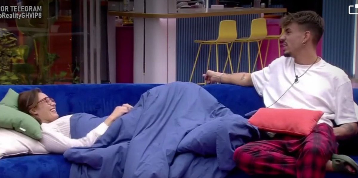 noemiAlcocer12's tweet image. Lo bien que defiende Jessi a Luis ❤️

#GHVIPDBT12 #GHVIP3D #Jessingo