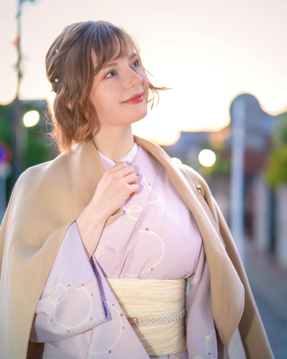 Ella Freya - Patreonで写真集を出しています