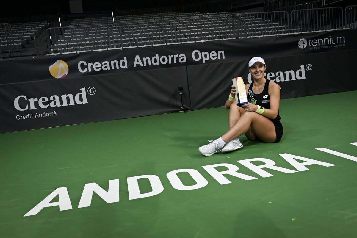 AndorraOpenWTA's tweet photo. LA CAMPIONA 🏆 Marina Bassols Ribera

🇪🇸 Bassols Ribera VS Andreeva 7-5 7-6(3)

@WTA @tennium @CreandSupport https://t.co/JIXSuE6L1x