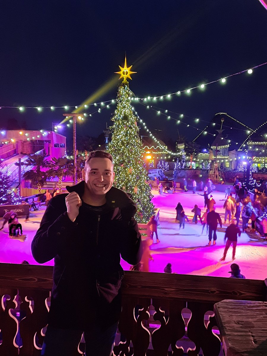 VincentJongh's tweet photo. @toverland Mijn eerste Winter  bezoekje tijdens Winter Feelings https://t.co/rNFI5WEWwF