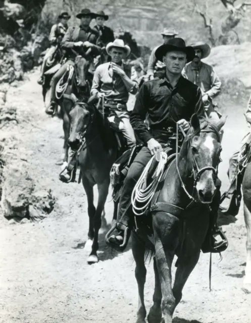 Perfect ensemble of style in #MagnificentSeven

#YulBrynner #SteveMcQueen, #JamesCoburn #HorstBuchholz   #CharlesBronson #RobertVaughn #BradDexter #JohnSturges #western #acting #action #movies #cinema #SevenSamurai #buddy #Cowboys