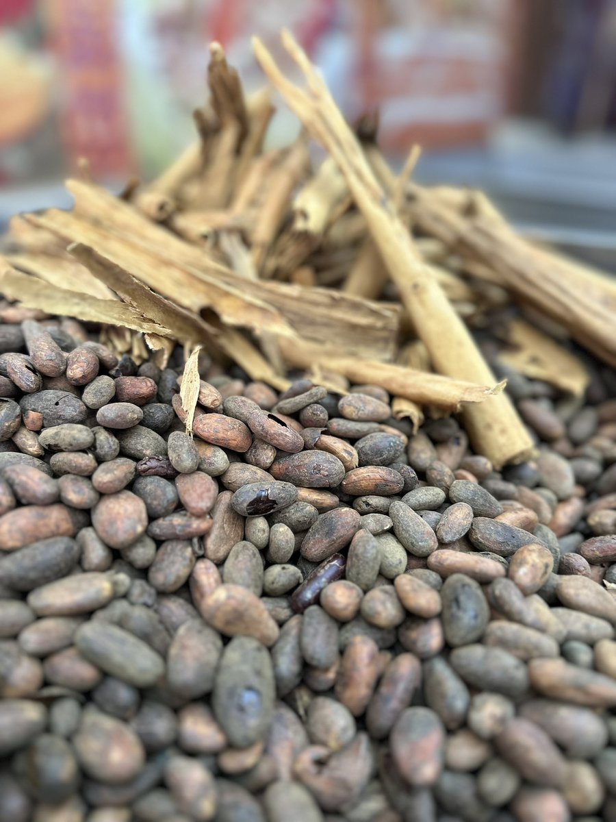 jerrato's tweet photo. @LayBb_ Cacao con canela. #Oaxaca https://t.co/cJZbdp68pk