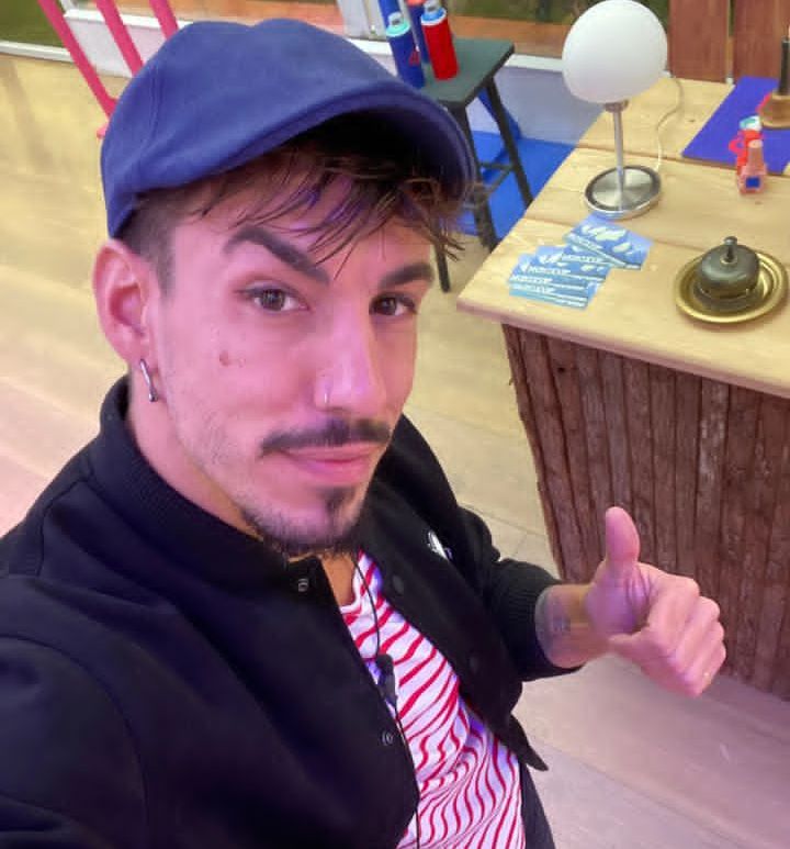 Adara_Mfans's tweet photo. A quien quieres que le mandé 100 votos ?
El que tenga más votos le mando los 100 votos pero si llego a 600 seguidores
🔁Pilar
❤️ Luitingo
#GHVIPDBT12 #GHVIP03D #GHVIPGala8 #GHVIP2D #GHVIP4D #GHVIP15N https://t.co/dqAyyeJaxn