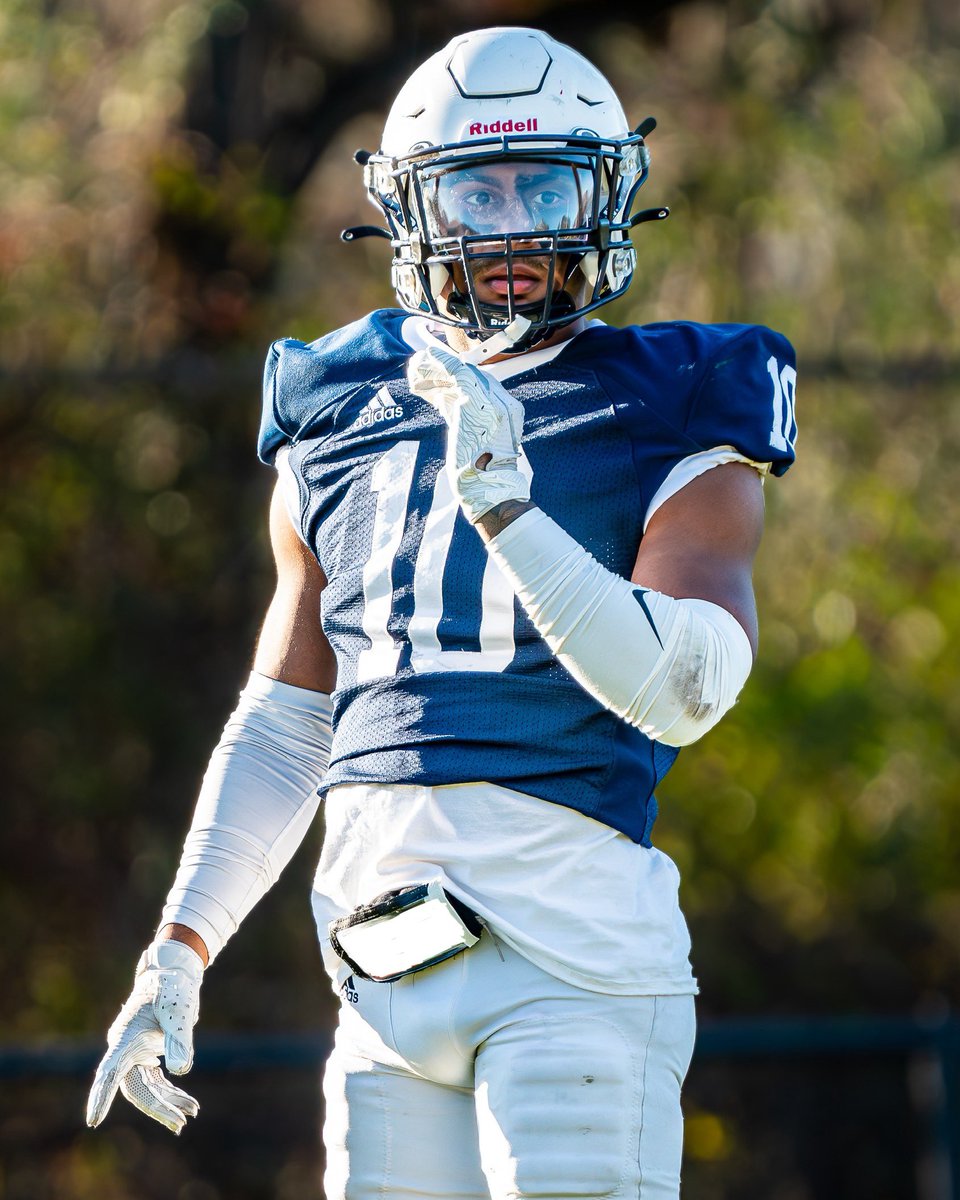 5'11 190lbs Versatile DB/ATH🃏
D1 Bounceback❗️
3.8 Gpa ✅
Full Qualifier / Mid-Year Transfer🚨
52 Total Tackles - 27 Solo &amp; 25 Assisted
1 Defensive Touchdown
3 Forced Fumbles
1 Fumble Recovery
3 TFL's
5 PBU's
2 QB Knockdowns
Juco Szn Film: hudl.com/video/3/523227…