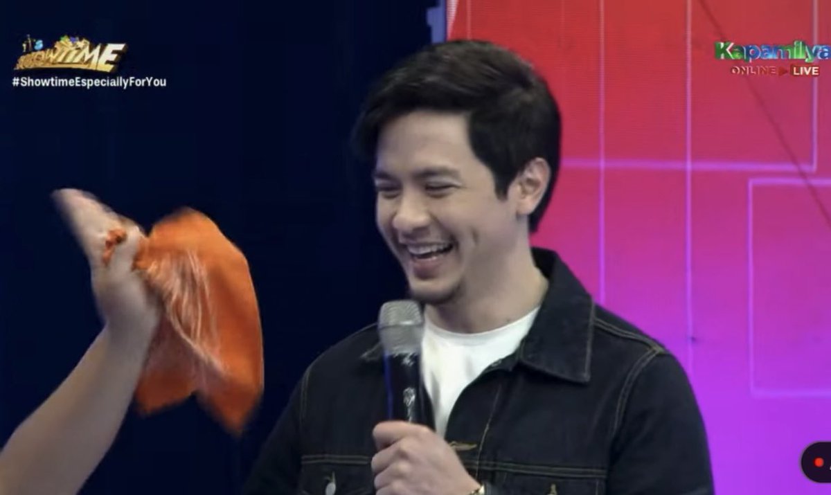 Yes25th1's tweet image. Ganito ka saya pagkasama mo si Alden Richards as in kung gaano ka saya ganun din sya hahahaha!!!! 
#ShowtimeEspeciallyForYou 
#FamilyOfTwo 
ALDENxShowtime FamOfTwo 
#ALDENRichards @aldenrichards02