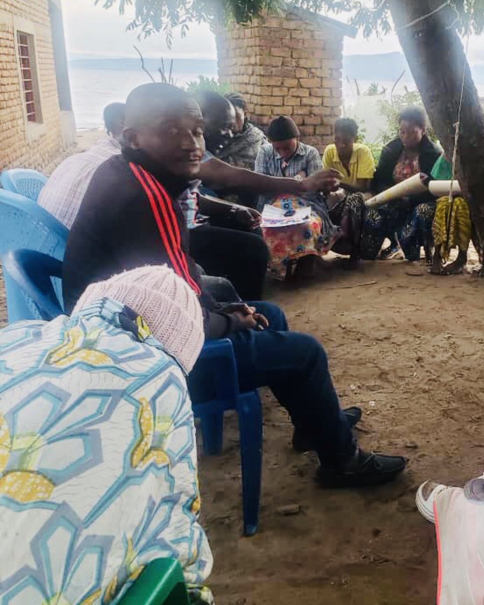 MtumbeAbi's tweet photo. Le travail sur terrain continue, l’équipe du numéro 25 à la dép. provinciale #FIZI . Nous sommes du bon côté, dans le secteur de #MUTAMBALA, la victoire est à nous!! Focus le 20 Décembre @BillyKambale1 @MPN1UNC @VitalKamerhe1 @namegabelucky3 @CibalwiraGlordy @EmmanuelBarume https://t.co/Rkb3urWUqf