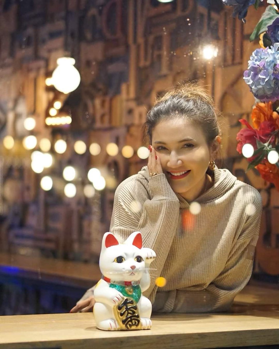 Meena83661756's tweet photo. รักคุณสิเรียม❤️
ตะโกนดังๆ ให้ไปถึง NY
#annsirium
#แอนสิเรียม #BBTimeSquare @AnnSirium https://t.co/9ykrpr1ZTs