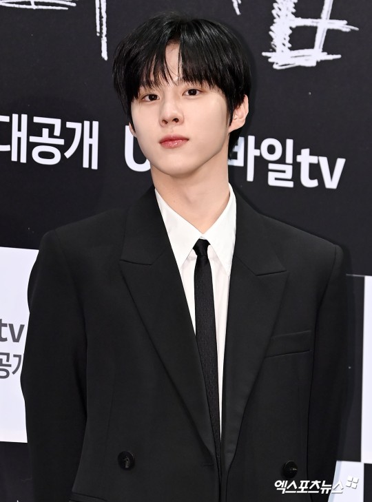 KWS_official_'s tweet photo. [기자 간담회] 밤이 되었습니다 Ι  엑스포츠 뉴스 (2023. 12. 4) 

드라마 '밤이 되었습니다' 기자 회견장의 빛나는 비주얼 #김우석 배우 

https://t.co/7c9V3oKiYE
https://t.co/tVAhSncJoM

#김우석 #KINWOOSEOK
#밤이되었습니다 #NightHasCome https://t.co/yP7xst6hux