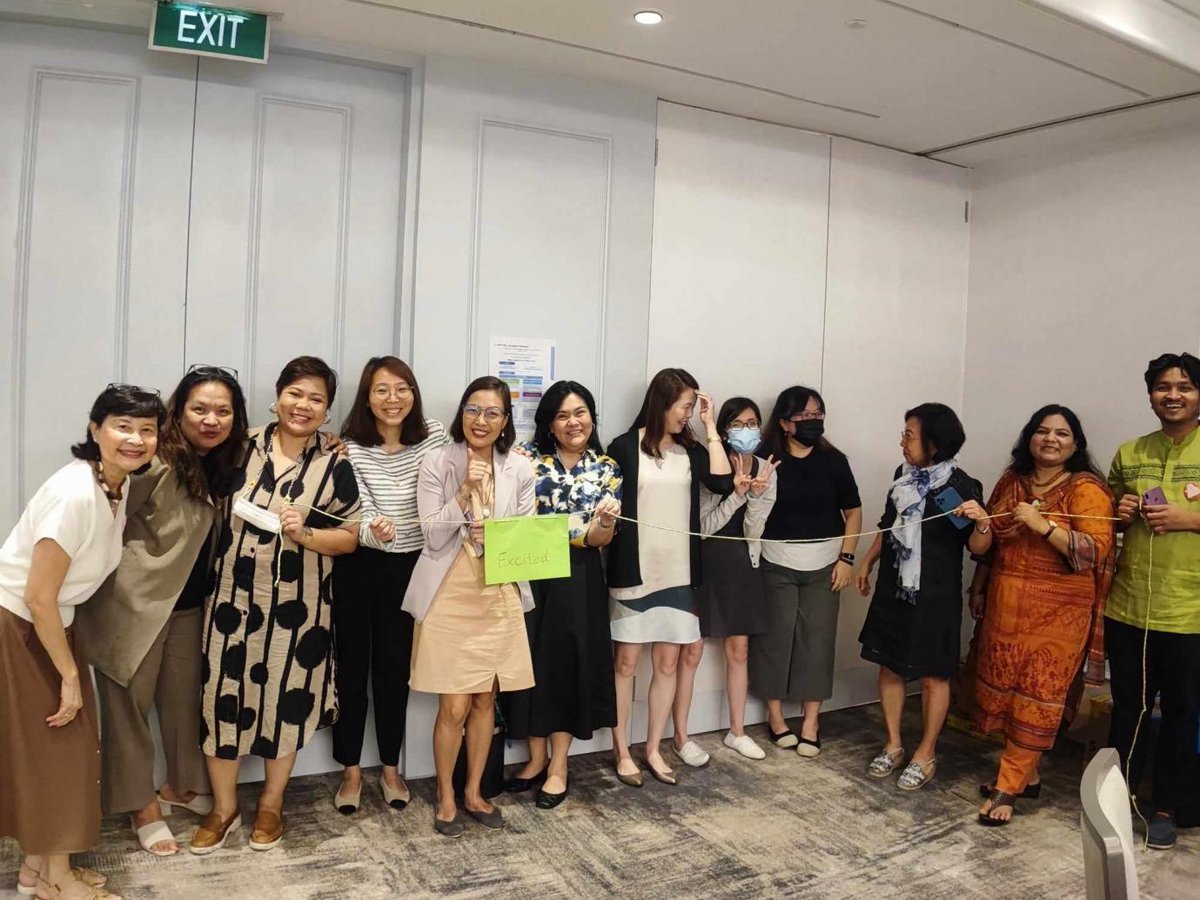 pnu_system's tweet photo. FES faculty members join the APETT-SEL Training in Singapore

Read more: https://t.co/LF3CB1S5bl https://t.co/XgOLRgntlQ