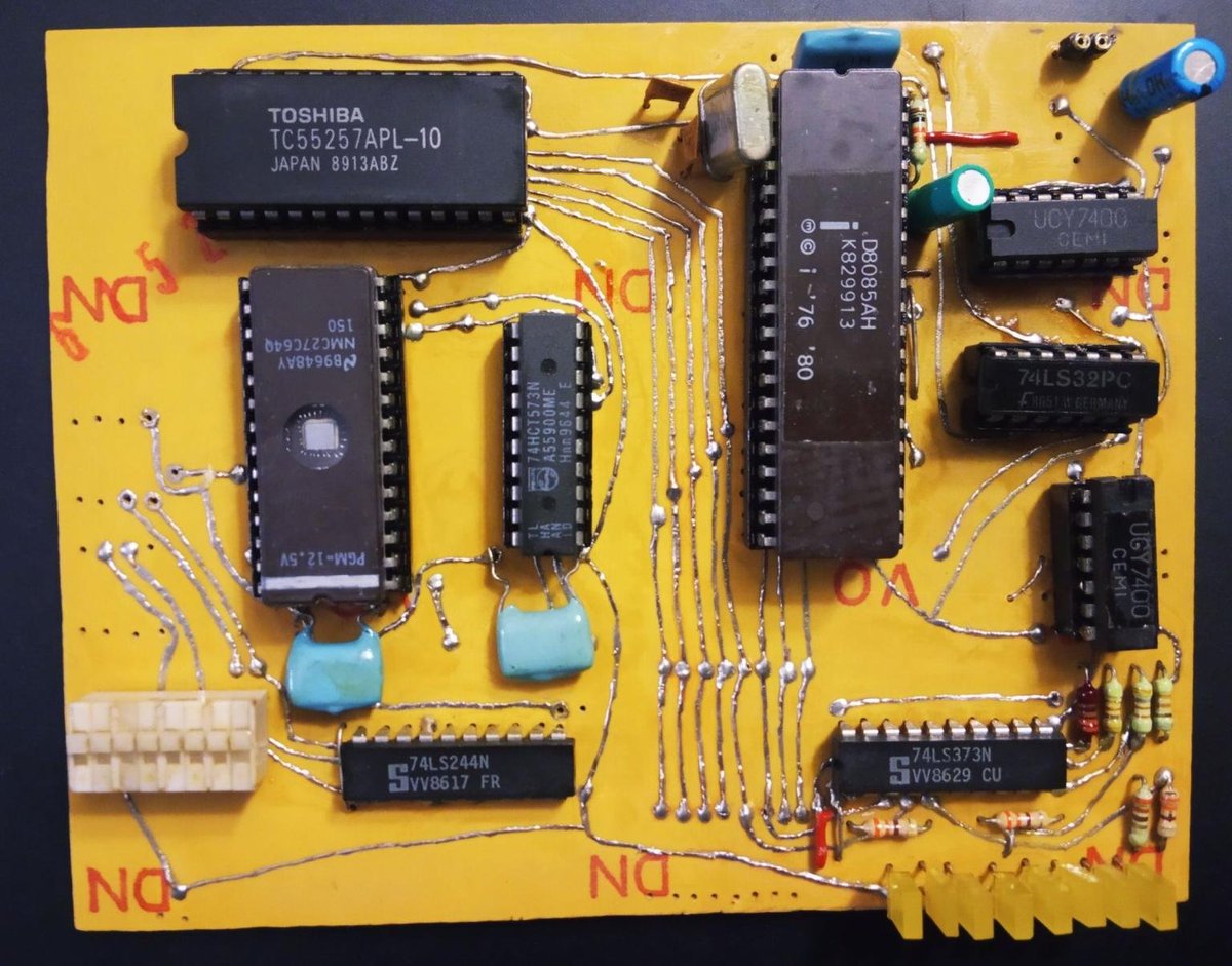 Mirko_DIY's tweet image. How old am I?
It was 1997 year, I was a poor boy, during my technical high school study I decided to build my first microprocessor system from scratch. Without a computer, the internet, or any PCB tool, only on paper, by hand.
I used Intel i8085 CPU, 5V, 8-bit CPU, and external…