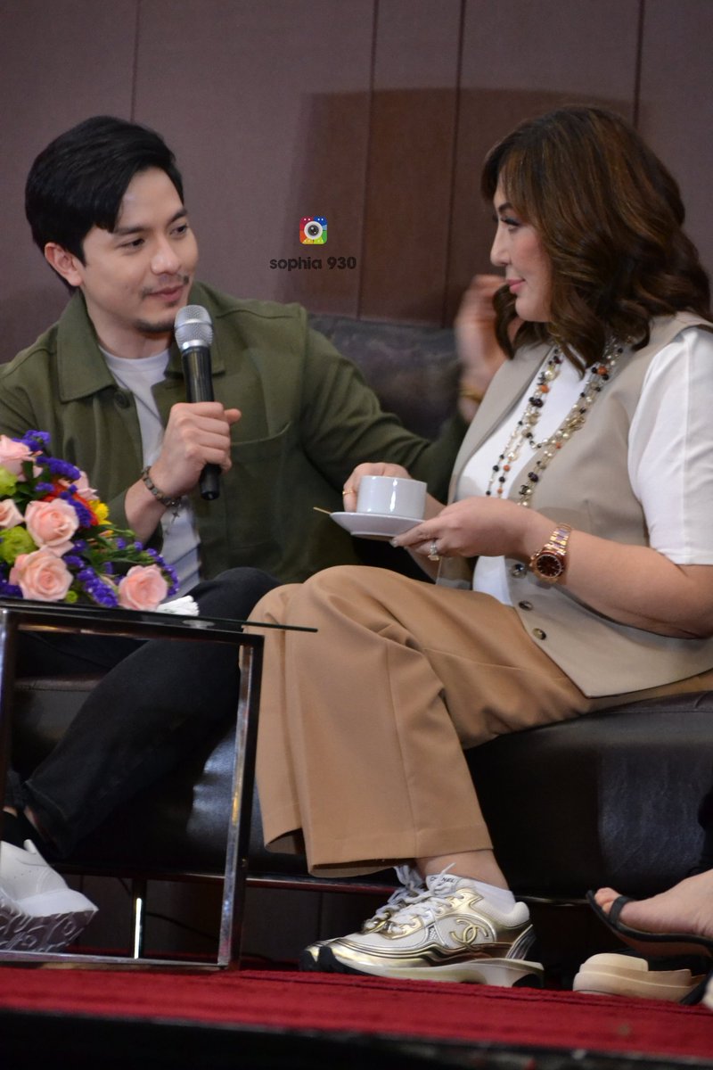 #FamilyOfTwo
#ALDENRichards 
#SharonCuneta 
ALDENxGrand FO2MediaCon
12/3/2023