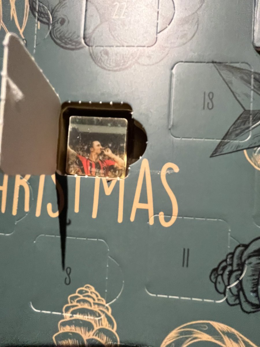 I lucka 4 i chokladkalendern så hittar vi <a href="/Ibra_official/">Zlatan Ibrahimović</a> 🎅