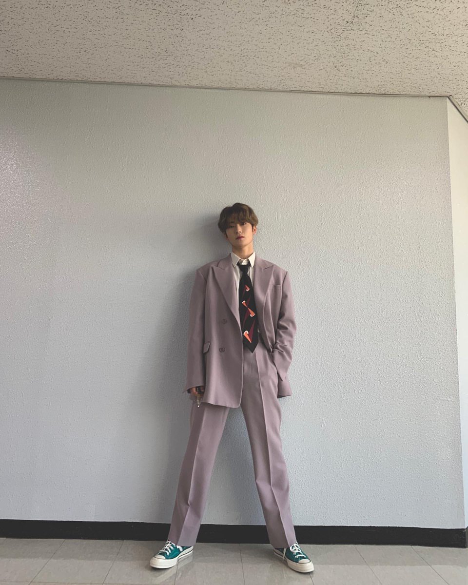봄 tweet media