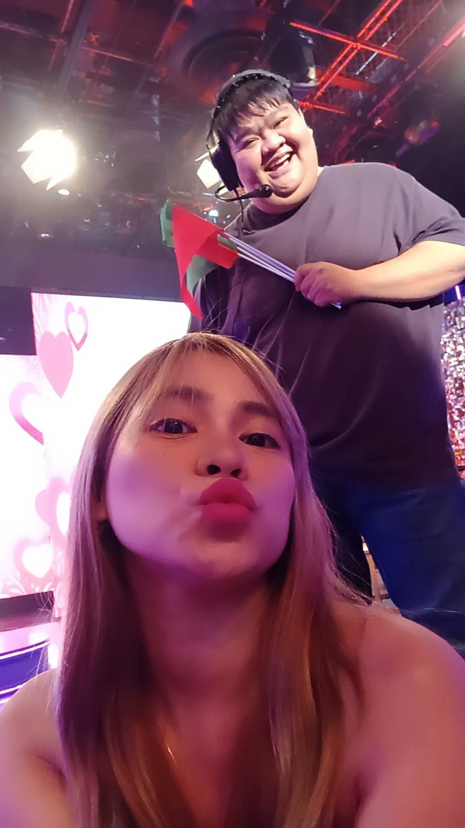 TaongGrasya__'s tweet image. Hugs and kisses, Madlang People! 😘💛💙 @itsShowtimeNa 

Salamat sa lahat ng comments &amp;amp; thank you for watching. 🤍

#ShowtimeEspeciallyForYou