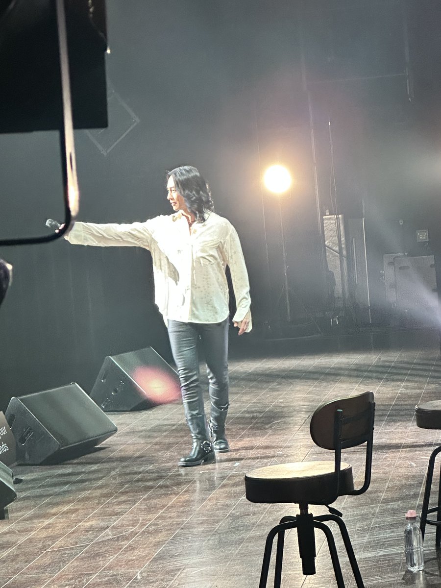 MichaelKLeeJC's tweet photo. ＼MMHコンサート無事終了🎤／

昨日はご来場いただき、ありがとうございました！

急遽開催されたコンサートでしたが、
前日のコンサートの疲れを全く見せない最高!!のパフォーマンスでした✨
Harukiさん、Masaさんとの出会い、再会も嬉しそうでした🌸
マイケルは無事に韓国へ帰国しています😊 https://t.co/NECC9FonnC