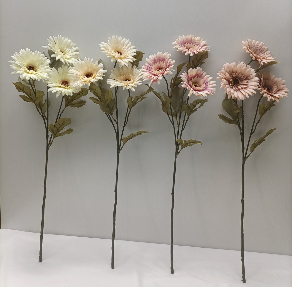 factory wholesale quality #artificialflowers #silkflowers . Welcome, contact us to get the catalog and price. WhatsApp: +8615036062860  E: ericzhang@kcolorcrafts.com
