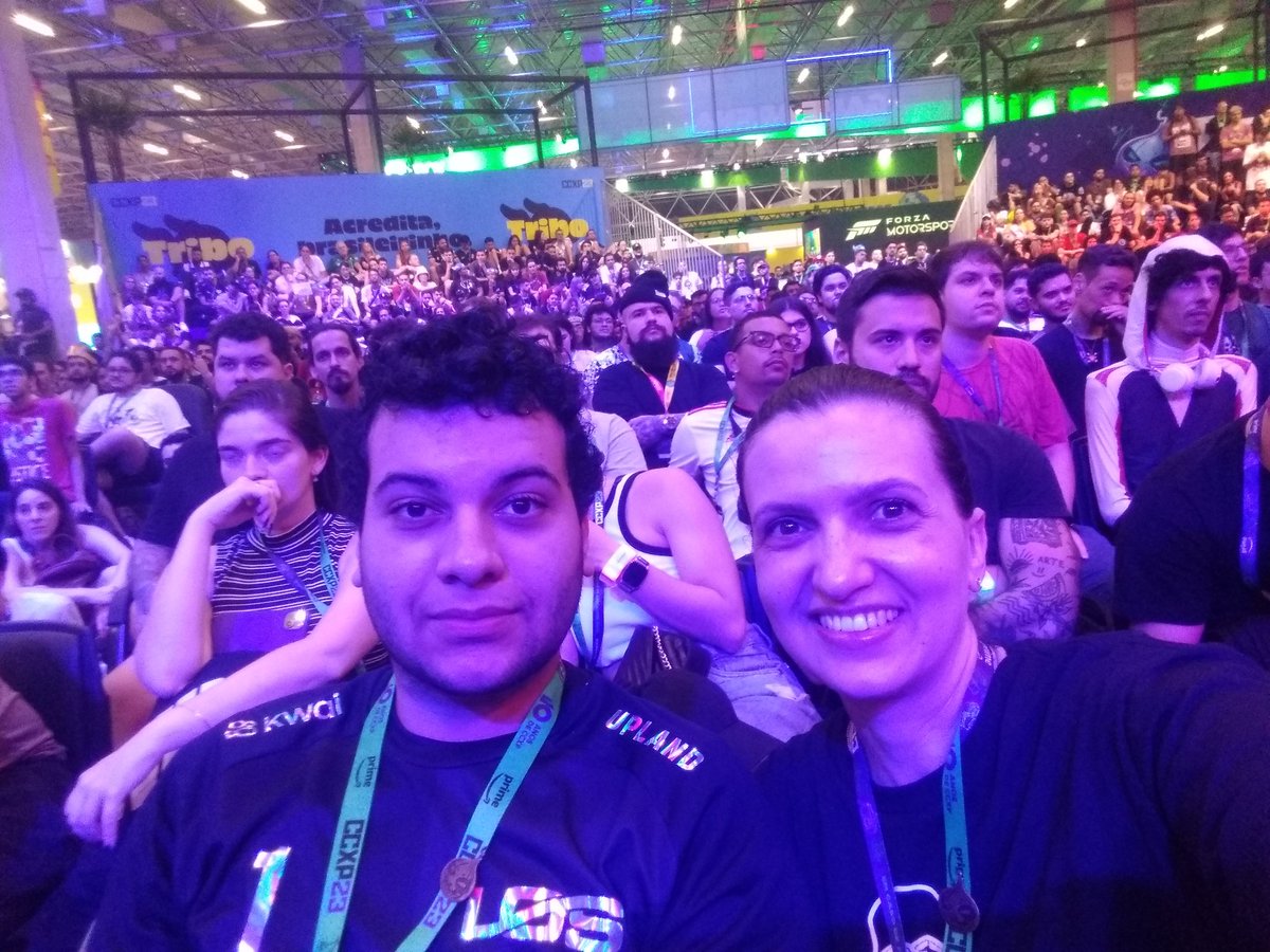 LuaLima27's tweet image. Último dia desse evento que vai ficar pra história! 🔥🔥🔥🔥
#cboalo 
#ilhadaslendas
#CCXP23