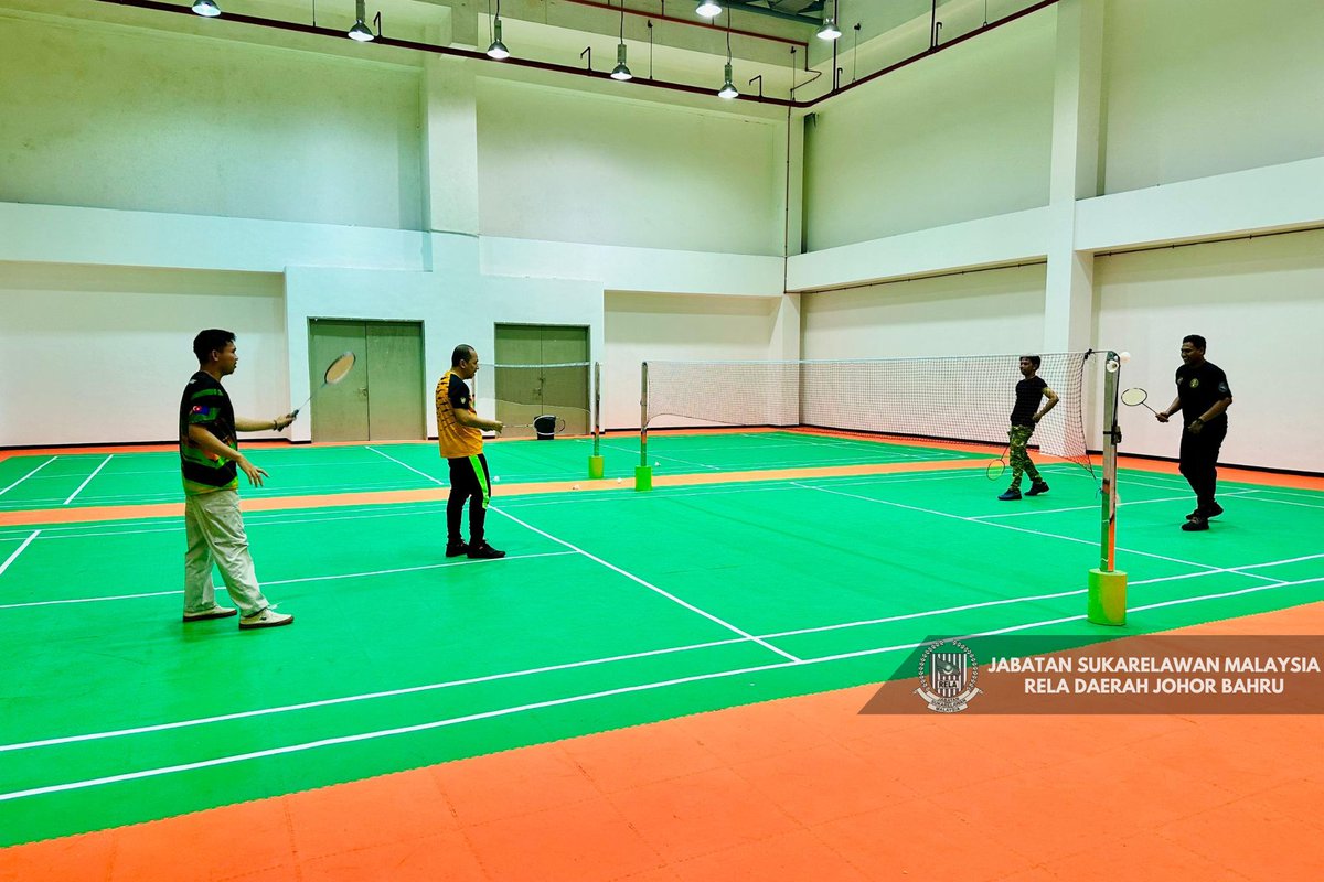 3 Disember 2023 | Ahad
𝐏𝐑𝐎𝐆𝐑𝐀𝐌 𝐑𝐄𝐋𝐀 𝐒𝐈𝐇𝐀𝐓 (𝐁𝐚𝐝𝐦𝐢𝐧𝐭𝐨𝐧)  
Aktiviti riadah RELA Daerah Johor Bahru yang bertempat di Dewan Serbaguna Kompleks KDN
#setiaberbakti #RELAjiwaMalaysia
<a href="/KDNPUTRAJAYA/">KDN🇲🇾</a> <a href="/relamalaysia/">RELA Malaysia</a> <a href="/yahyakgc/">Yahya Sulaiman</a> <a href="/RELA_Johor/">RELA Negeri Johor</a> <a href="/normanosak/">LongMan81</a> © 𝗨𝗠𝗥 | 𝗡𝗘𝗭