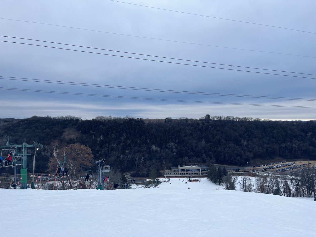 AndrewC73294468's tweet photo. It's been since April when I took my last run for the 2022-23 season, but here I am on my first day of the 2023-24 ski season at @aftonalpsmn with Team Afton!!! Had a great time. https://t.co/v1npSSWPjZ