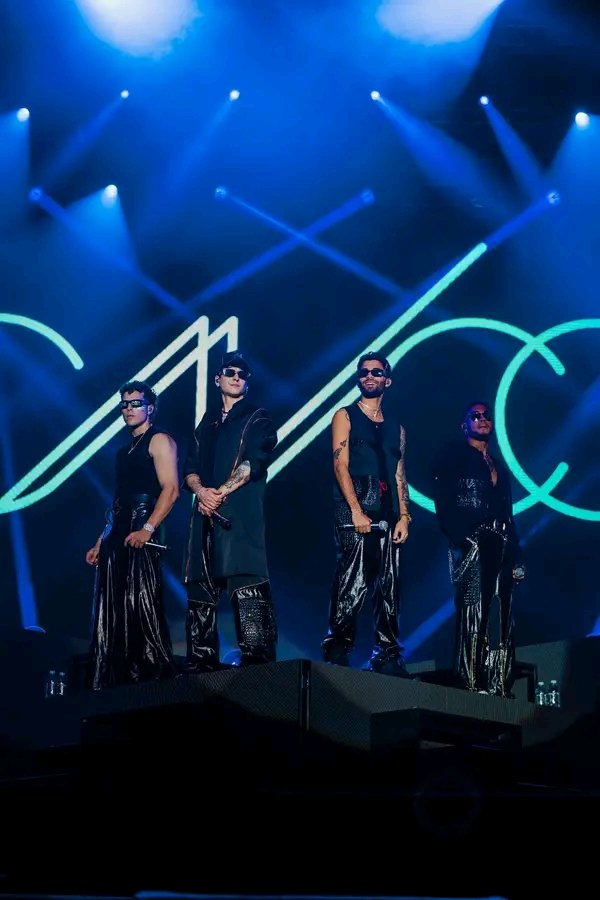 Allybrookev06's tweet photo. Que mi amor por ustedes sea incondicional...Los amaré muchísimo❤️‍🩹
@christophervele @zabdiel1344 @ErickBrianColon @lumnayofficial @CNCOmusic https://t.co/PzTNUauk9p