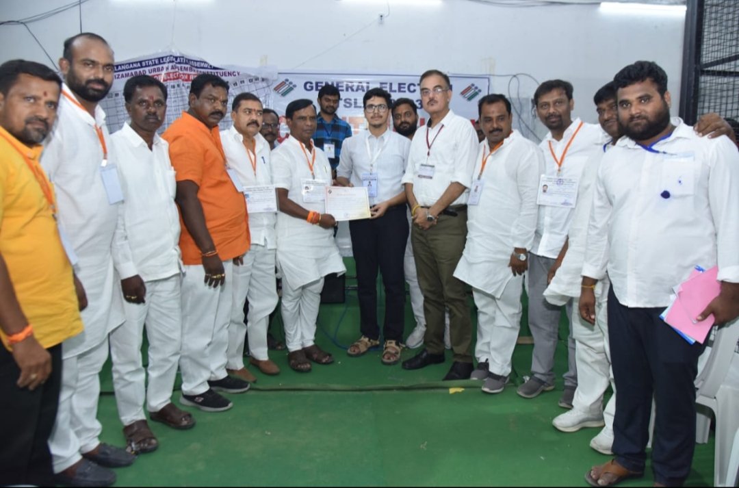 bhaskarreddynzb's tweet photo. నిజామాబాద్ అర్బన్ బీజేపీ MLA గా అఖండ విజయం సాధించిన దన్ పాల్ సూరన్న గారికి హృదయపూర్వక శుభాకాంక్షలు.
@narendramodi @AmitShah @PMOIndia @BJP4India @BJP4Telangana @Dhanpal_Suranna https://t.co/F8fdxvjfg2