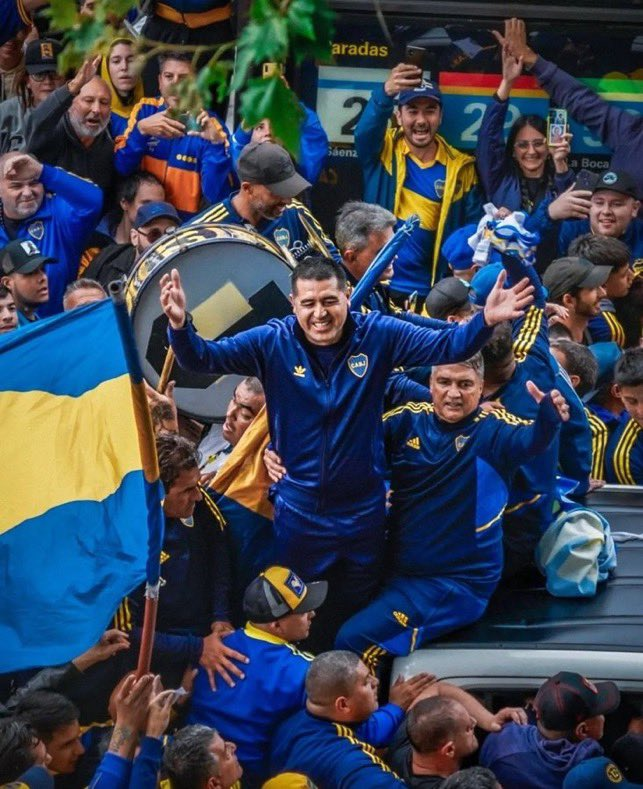 la12tuittera's tweet photo. 💙💛💙 Un día que quedará en el recuerdo. https://t.co/R5u1YpWbJ1