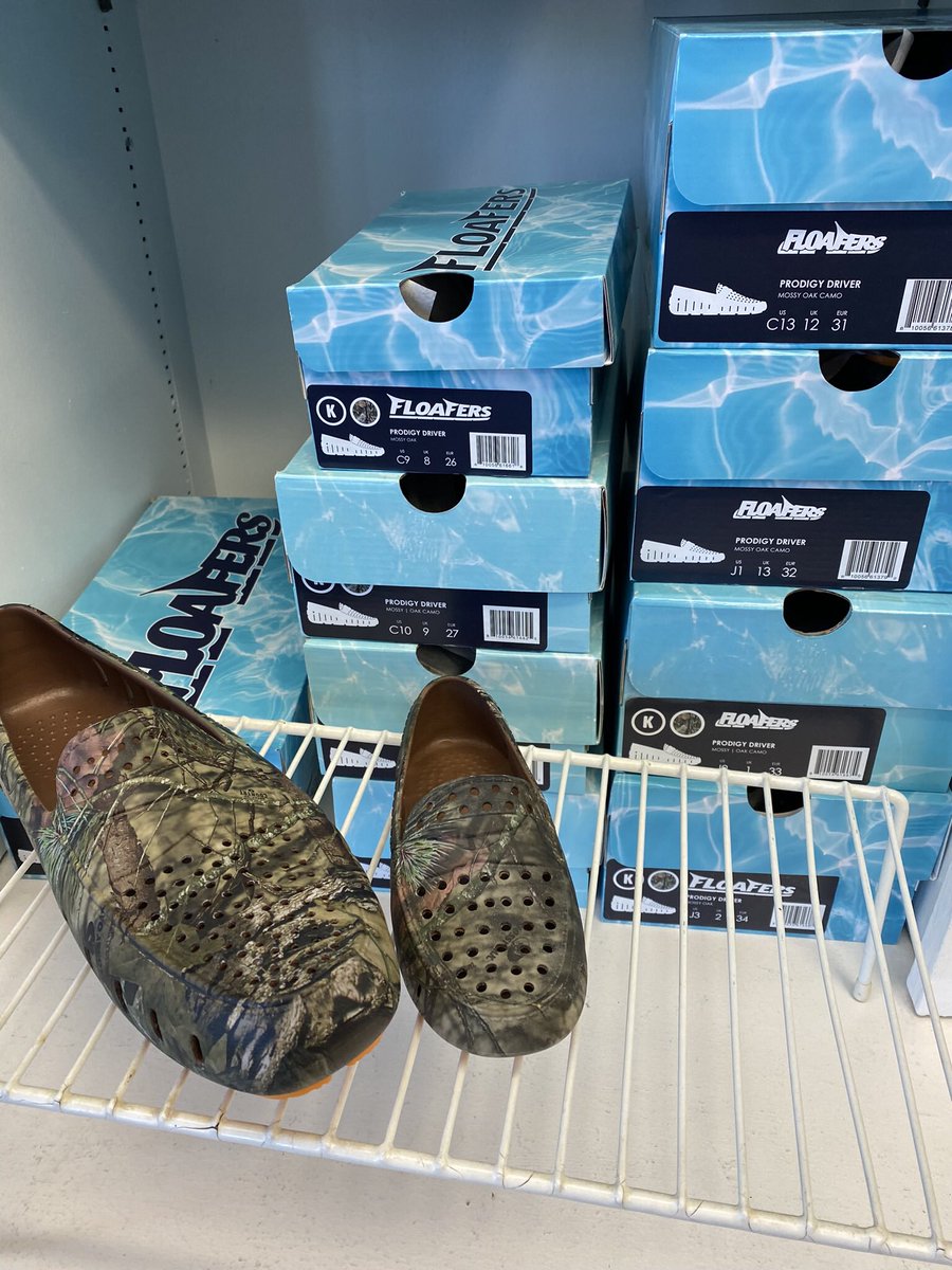 ZazzyKids's tweet photo. Great boys shoes at zazzy kids https://t.co/7fDW17OBO6