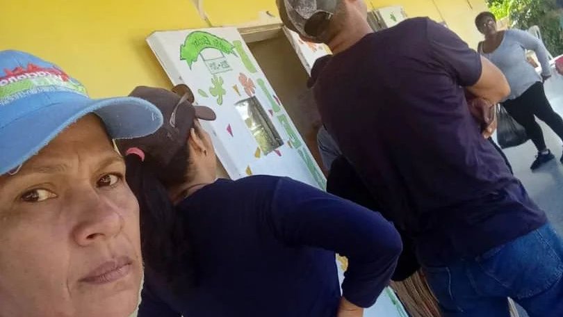 CleSucre's tweet photo. Trabajadoras y trabajadores activos en defensa del Esequibo.  

#VenezuelaEsEsequibo #SomosCles #ChávezsiempreChávez #GestiónParlamentaria2023 https://t.co/xxwmZz4nR7