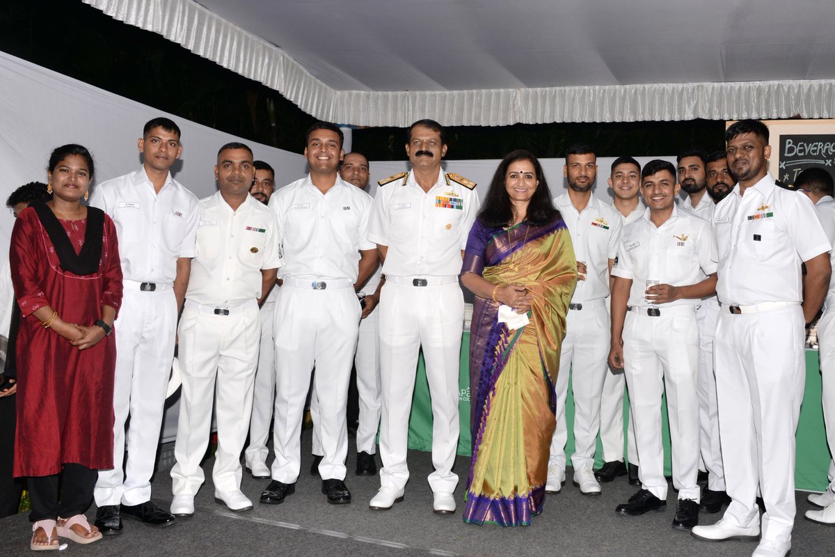 IN_HQSNC's tweet photo. #NavyWeek23
VAdm MA Hampiholi #FOCINC #SNC and Mrs Madhumati Hampiholi , President #NWWA Southern Region interacted with #SNC #Parivaar at High Tea on the occasion of #NavyDay2023

#TogetherStronger 
#Cohesive #Force 

@NWWA_INDIANNAVY 
@IndianNavy 
@DefencePROkochi https://t.co/52TquIkaTm