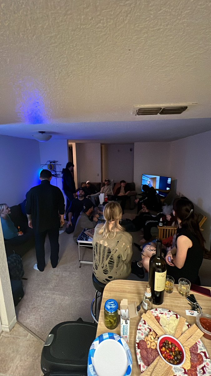 Xruelty's tweet photo. friendsgiving 2K23 was successful https://t.co/mDWaswXOZE