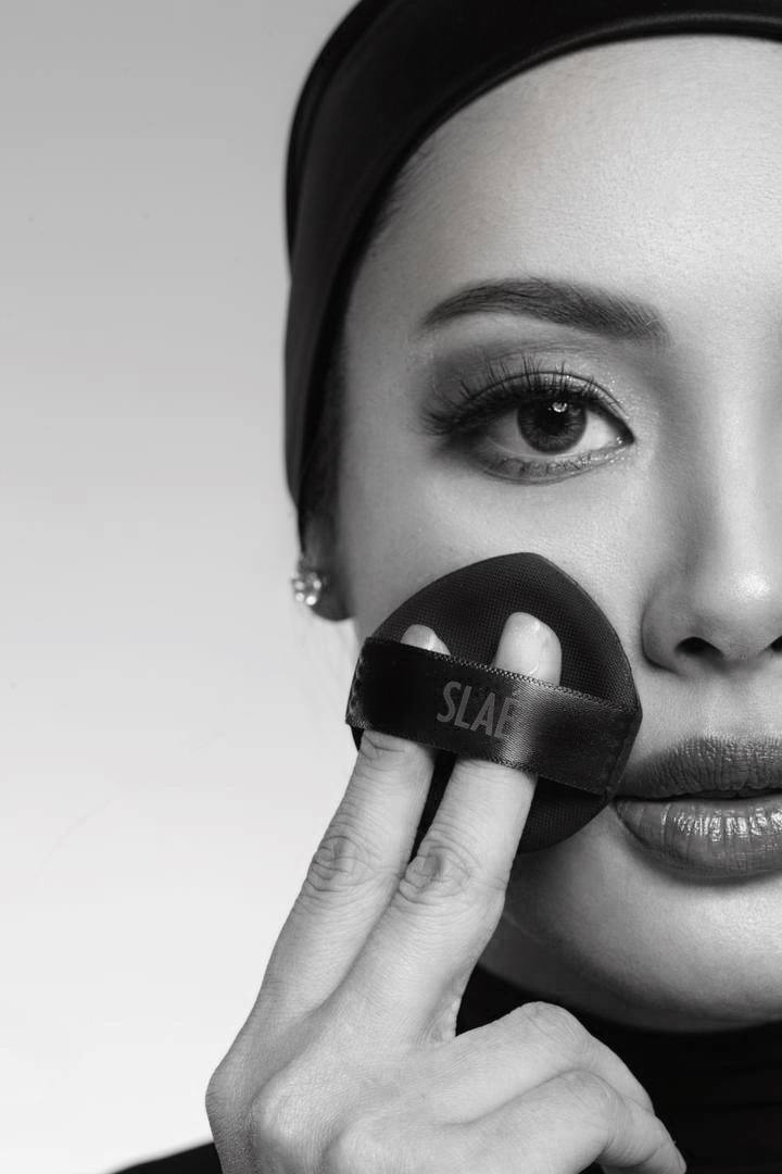 slaecosmetics's tweet photo. Lady Bosses of the world, unite!
Preen and powder your way into the world knowing that a truly empowering makeup routine does not hide your flaws; it highlights the uniqueness and the natural beauty that was there all along.
#SLAE #MadeForWork #SLAEOnTheGo #Corporate https://t.co/EMf26pjCM0