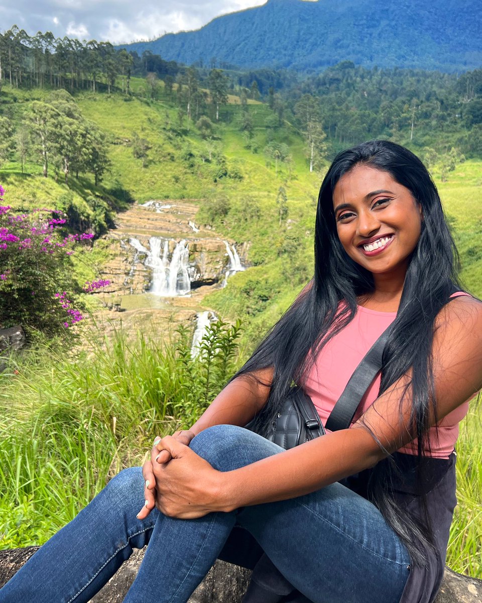 Little niagara of Sri Lanka - St.Clair’s falls 
.
.
.
.
#travelphotography #waterfall #hatton #littleniagara #stclairswaterfall #waterfall #beautifuldestinations #srilanka #srilankadaily #paradiseisland #nuwaraeliya #travelgirl #visitsrilanka #traveling #waterfallsrilanka