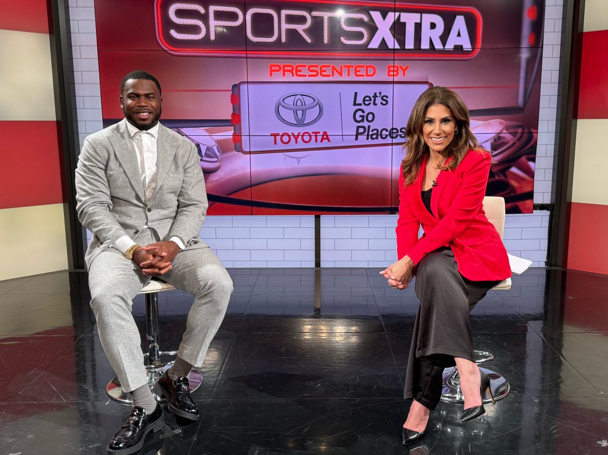 What is going on with the #Jets offense? No matter which QB is under center …. Tonight on <a href="/fox5ny/">FOX 5 NY</a> #SportsXtra - <a href="/QuincyEnunwa/">Quincy Enunwa</a> joins me and reminds us … it’s more than the QB situation … losing AVT is having a bigger impact than some realize on the OLine.