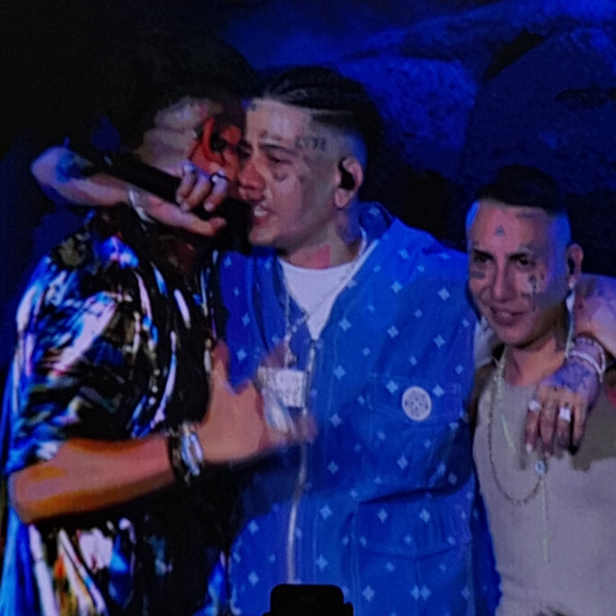 d3mb_'s tweet photo. Modo Diablo en vivo otra vez 😈💜 https://t.co/SLNsnFWvGt