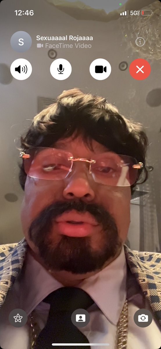 I'm calling u mami 👅 I wanna see ur tits 😢