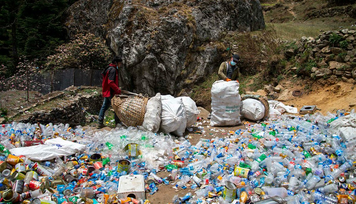 worlddesignorg's tweet photo. Every year, an estimated 200 tonnes of waste is left behind in the Himalayas mountain range. 

@superlocal's 'From the Himalayas', a project that encourages people walking the mountain trails to carry trash back with them

Learn more 🚯 https://t.co/YFTt3LVrTT

#sustainability https://t.co/MHlIU1lHWI