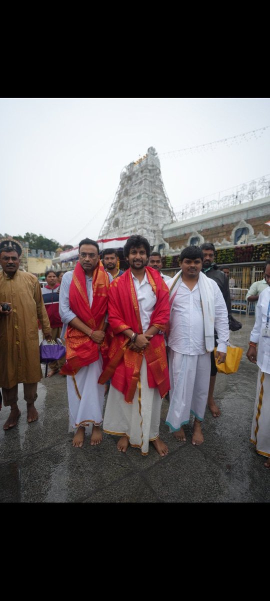 NSNFkrishna's tweet photo. Natural Star @NameIsNani and the team of #HiNanna visited Tirumala for darshan, offered special prayers ahead of the release. ✨

#HiNannaOnDec7th
#HiPapaOnDec7th #HiPapa 

@SVR4446 @NameisNani @TSeries @TseriesSouth @MediaYouwe @KiranMedasani @balabhasakar @IamDeepRd @SREENU_24 https://t.co/SP2jmXq8F9